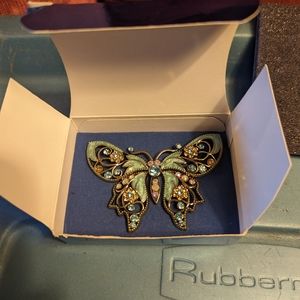 Avon beautiful butterfly pin